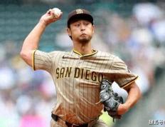 3-4惜败！达比修有4局丢4分提前退场，状态不稳引媒体担忧