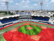 图集｜“棒球之城”中山，正全力挥出“本垒打”