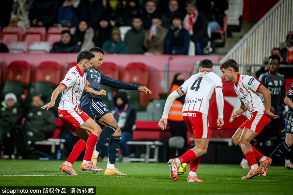 VAR音频曝光！巴萨点球判罚引争议，手球判罚背后有何真相？