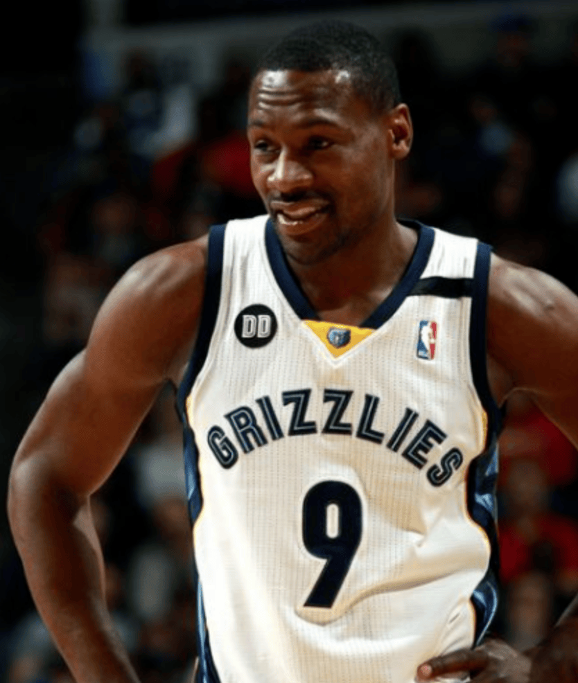 突发！现场逮捕！NBA最佳防守(shǒu)球员啊！活該(gāi)...