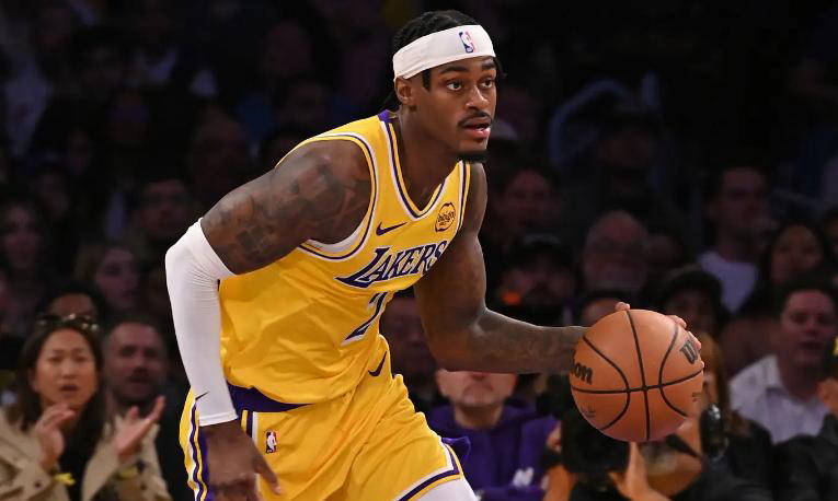 湖人防守体系崩溃，锋线防守悍将范德比尔特难展身手